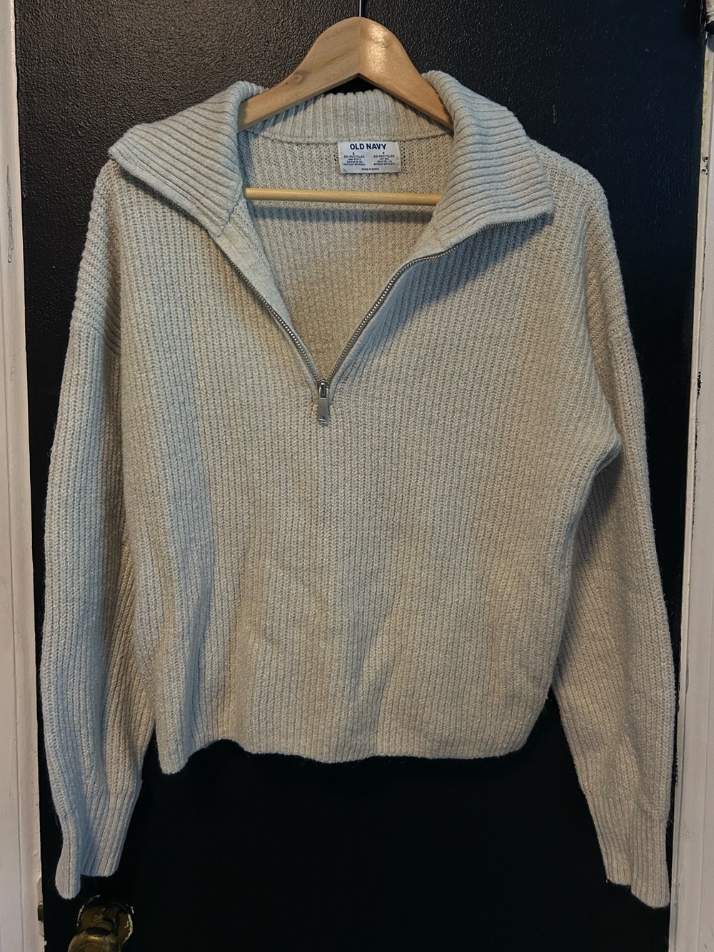 Old Navy Cream Ribbed Half-Zip Turtleneck Sweater